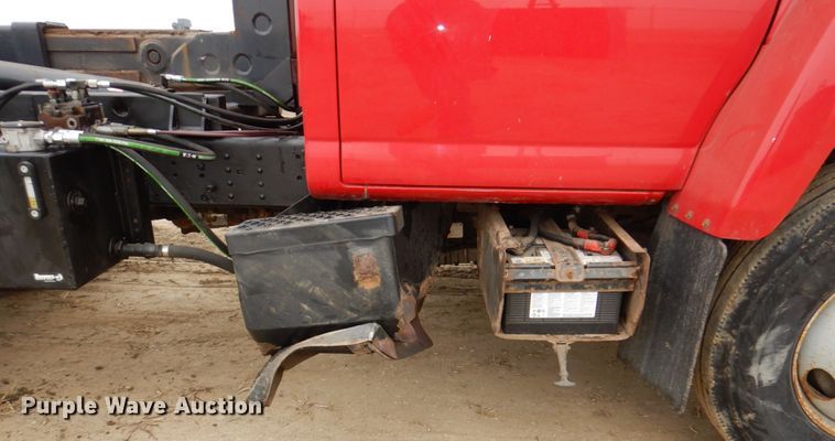 image for item DN7267 2009 GMC C7500  hook lift truck