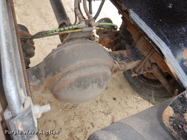 image for item DN7267 2009 GMC C7500  hook lift truck