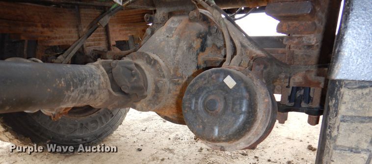 image for item DN7267 2009 GMC C7500  hook lift truck