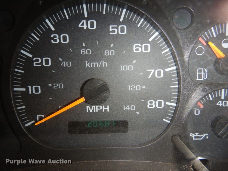 image for item DN7267 2009 GMC C7500  hook lift truck