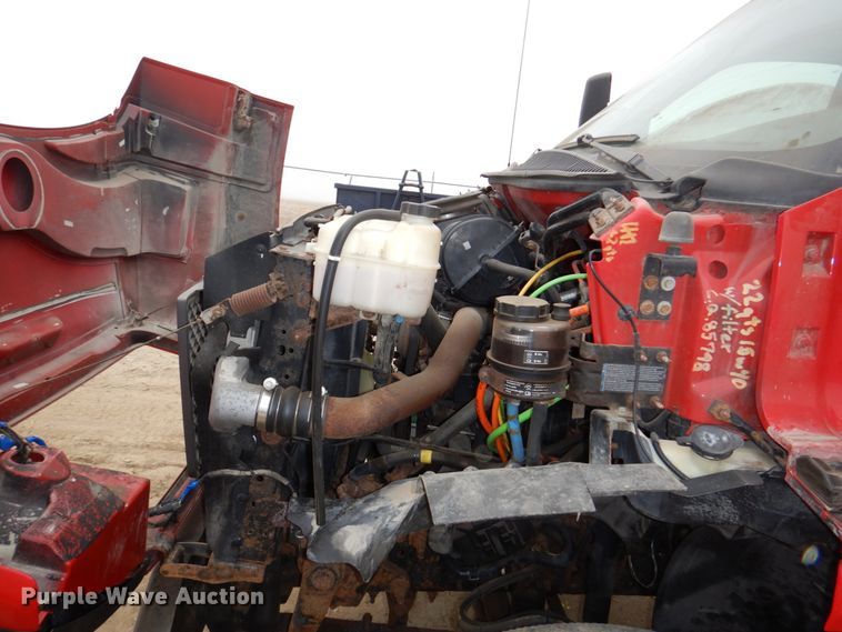 image for item DN7267 2009 GMC C7500  hook lift truck