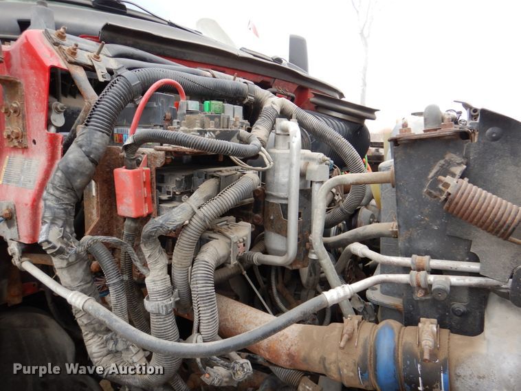 image for item DN7267 2009 GMC C7500  hook lift truck