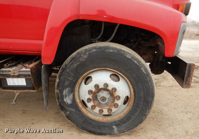 image for item DN7267 2009 GMC C7500  hook lift truck