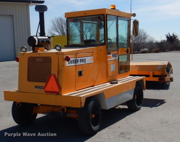 image for item DN7268 LeeBoy Rosco SweepPro A930  broom