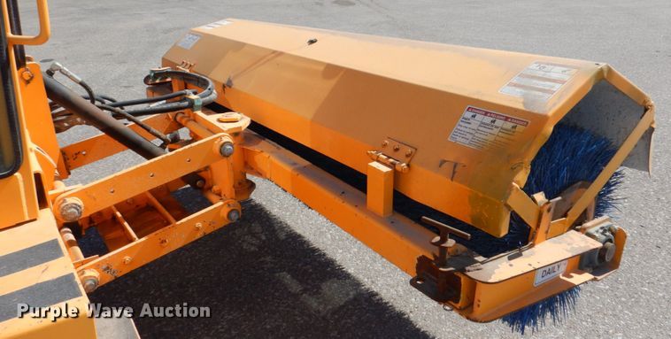 image for item DN7268 LeeBoy Rosco SweepPro A930  broom