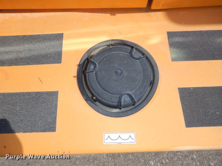 image for item DN7268 LeeBoy Rosco SweepPro A930  broom