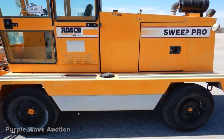 image for item DN7268 LeeBoy Rosco SweepPro A930  broom