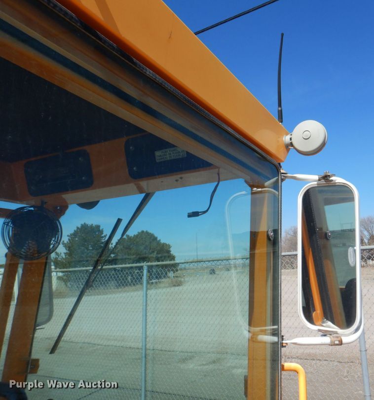 image for item DN7268 LeeBoy Rosco SweepPro A930  broom