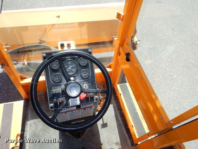 image for item DN7268 LeeBoy Rosco SweepPro A930  broom