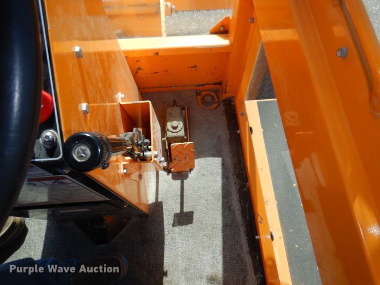 image for item DN7268 LeeBoy Rosco SweepPro A930  broom