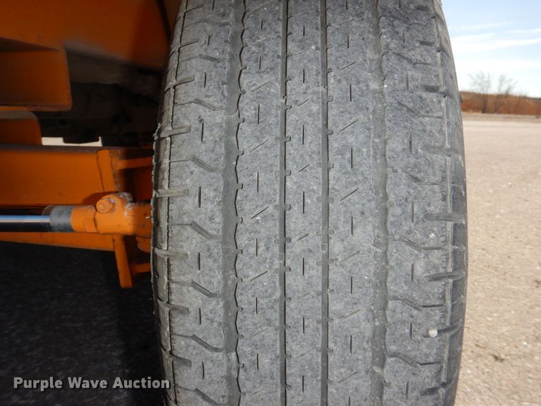 image for item DN7268 LeeBoy Rosco SweepPro A930  broom