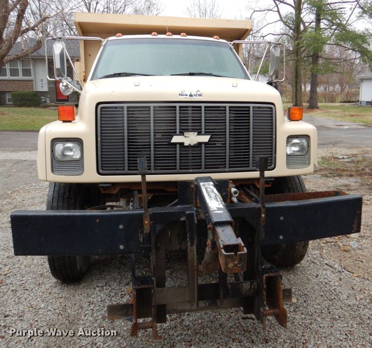 image for item DN7279 1999 Chevrolet C8500  dump truck
