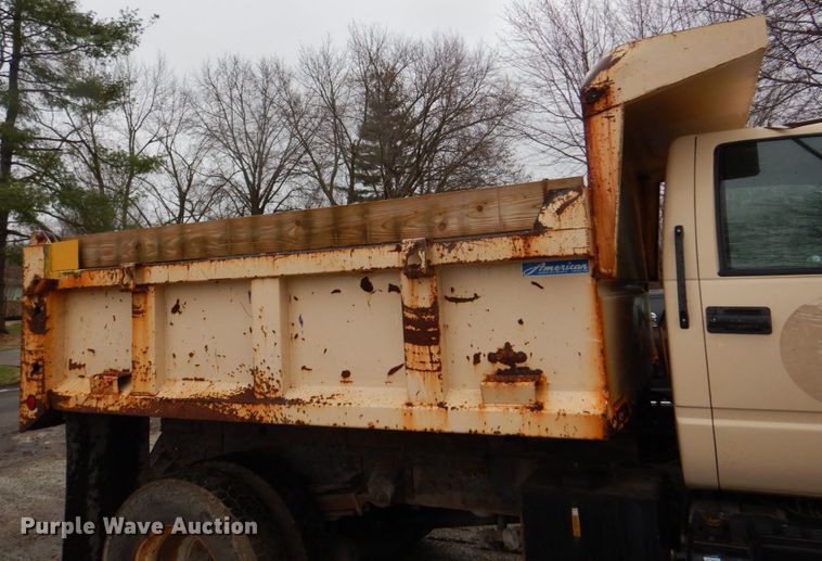 image for item DN7279 1999 Chevrolet C8500  dump truck