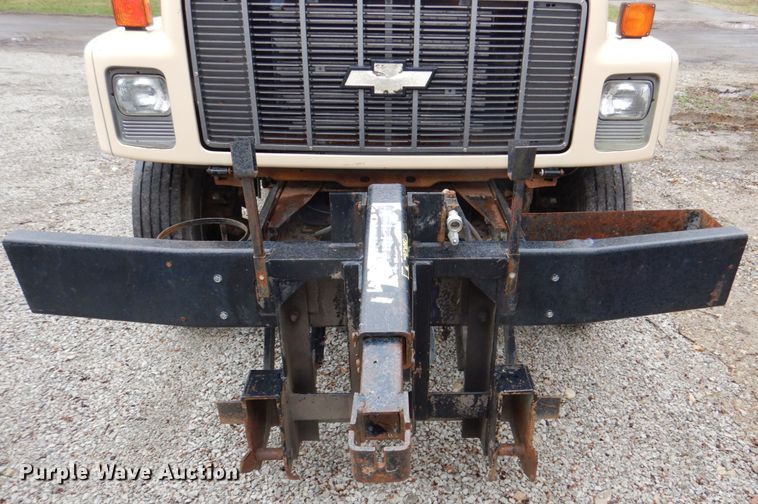 image for item DN7279 1999 Chevrolet C8500  dump truck