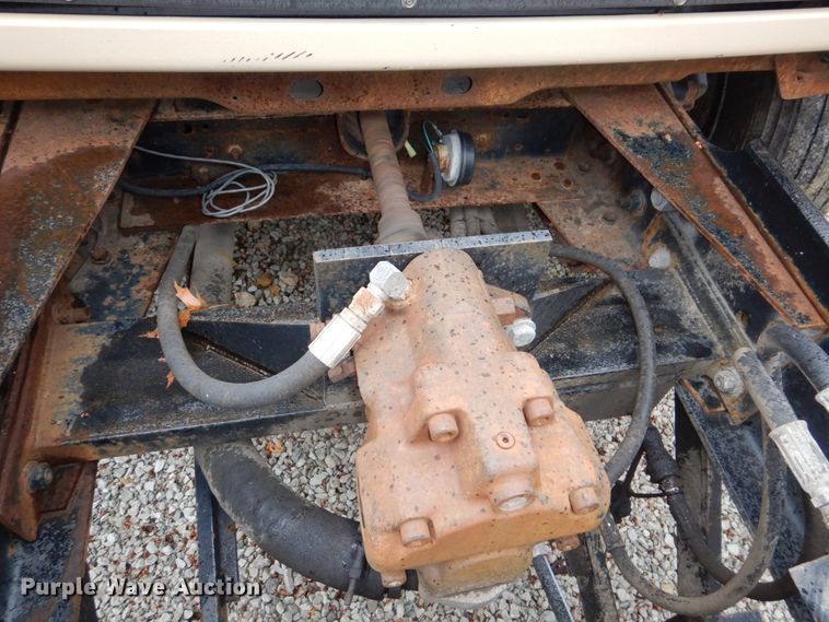 image for item DN7279 1999 Chevrolet C8500  dump truck