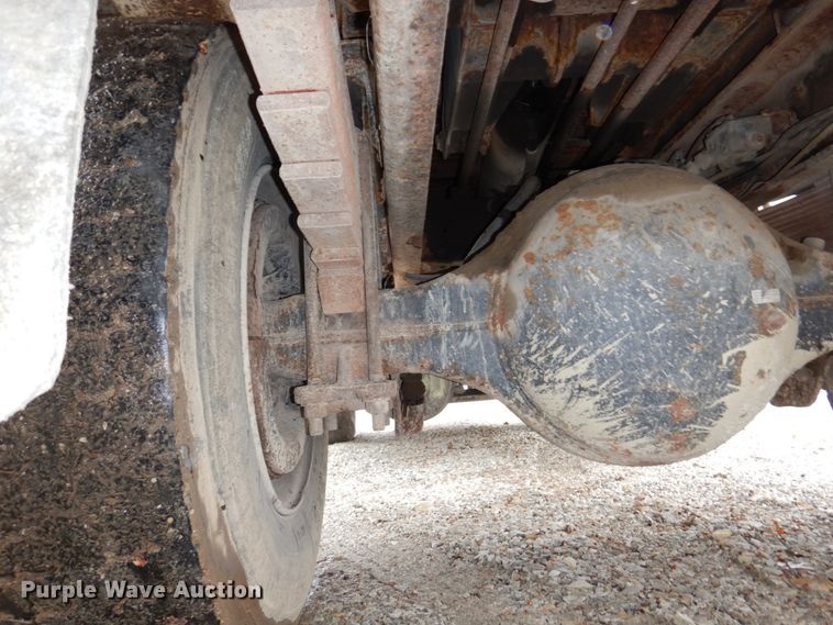 image for item DN7279 1999 Chevrolet C8500  dump truck