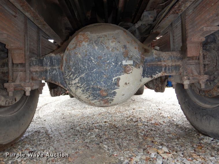 image for item DN7279 1999 Chevrolet C8500  dump truck