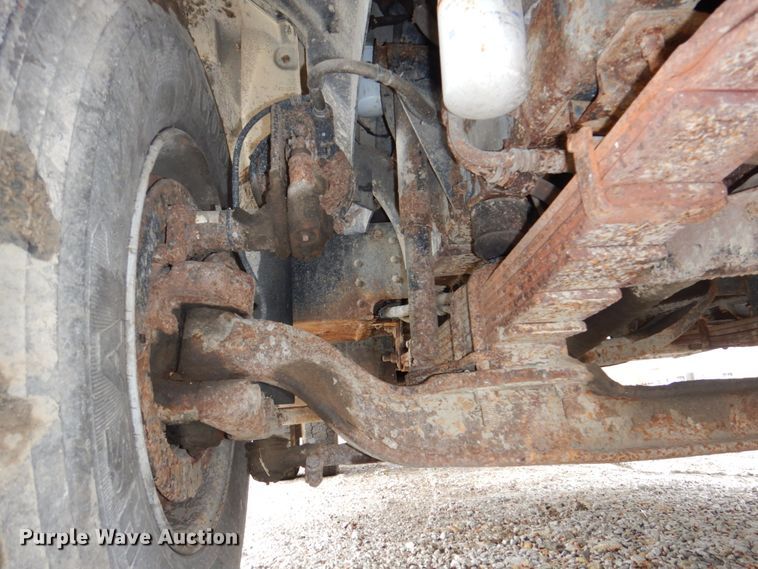 image for item DN7279 1999 Chevrolet C8500  dump truck