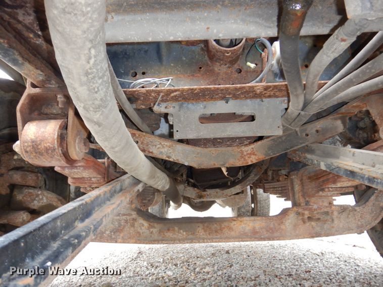 image for item DN7279 1999 Chevrolet C8500  dump truck