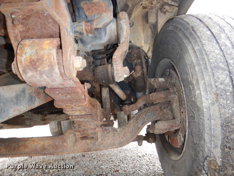 image for item DN7279 1999 Chevrolet C8500  dump truck