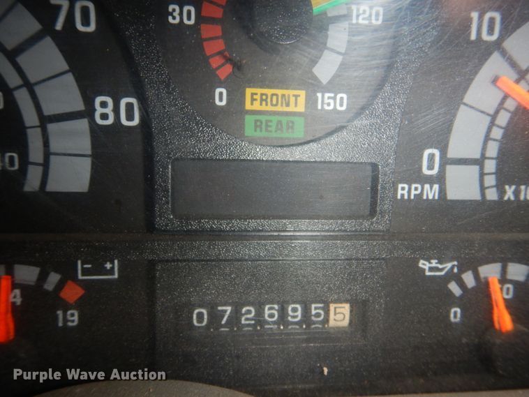 image for item DN7279 1999 Chevrolet C8500  dump truck