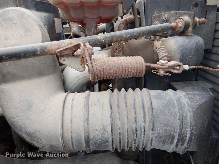 image for item DN7279 1999 Chevrolet C8500  dump truck