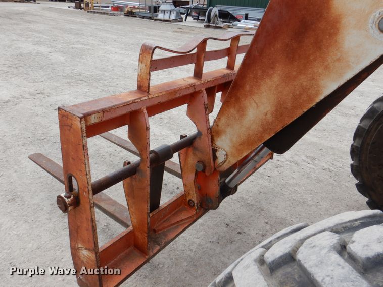 image for item DN7289 1996 SkyTrak 8042  telehandler