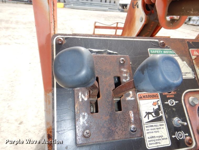 image for item DN7289 1996 SkyTrak 8042  telehandler