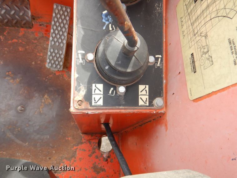 image for item DN7289 1996 SkyTrak 8042  telehandler