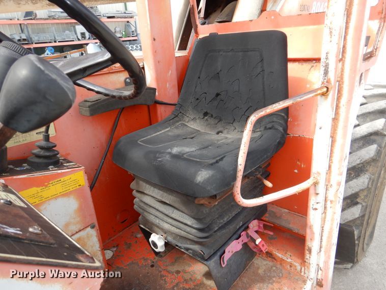 image for item DN7289 1996 SkyTrak 8042  telehandler