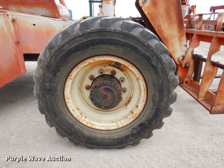 image for item DN7289 1996 SkyTrak 8042  telehandler