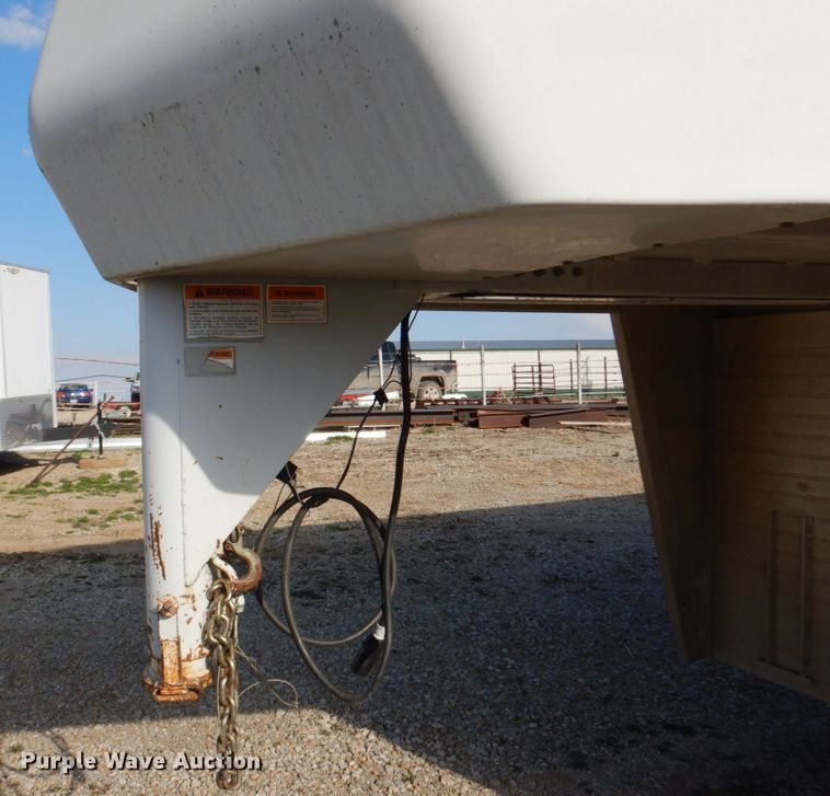 image for item DN7298 1999 Hillsboro Endura  enclosed cargo trailer