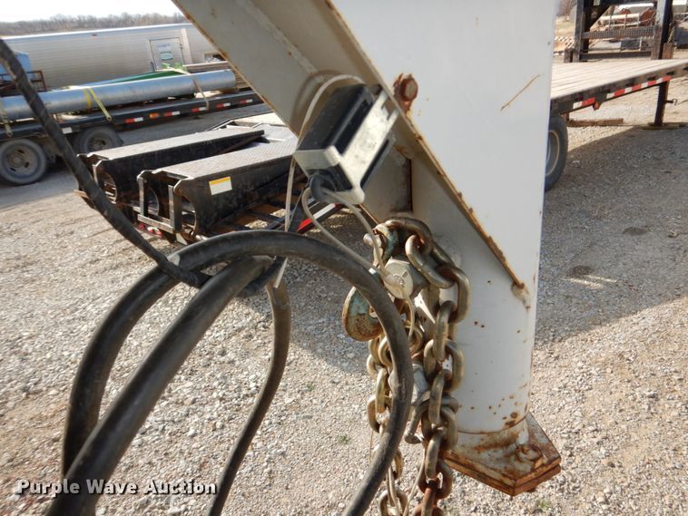 image for item DN7298 1999 Hillsboro Endura  enclosed cargo trailer