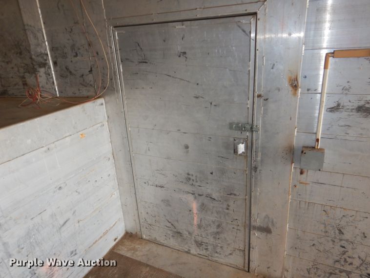 image for item DN7298 1999 Hillsboro Endura  enclosed cargo trailer