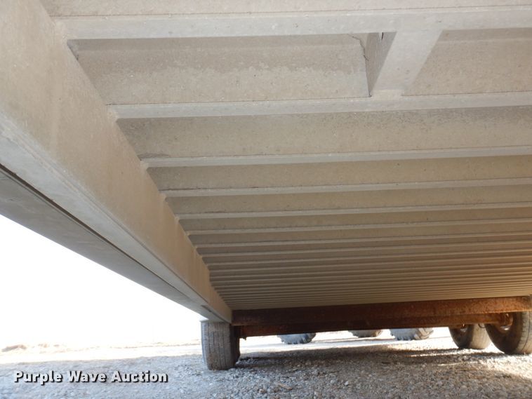 image for item DN7298 1999 Hillsboro Endura  enclosed cargo trailer