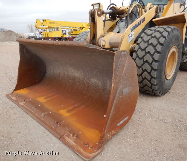 image for item DN7302 2004 Komatsu WA380-5  wheel loader