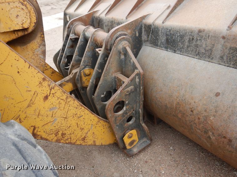 image for item DN7302 2004 Komatsu WA380-5  wheel loader