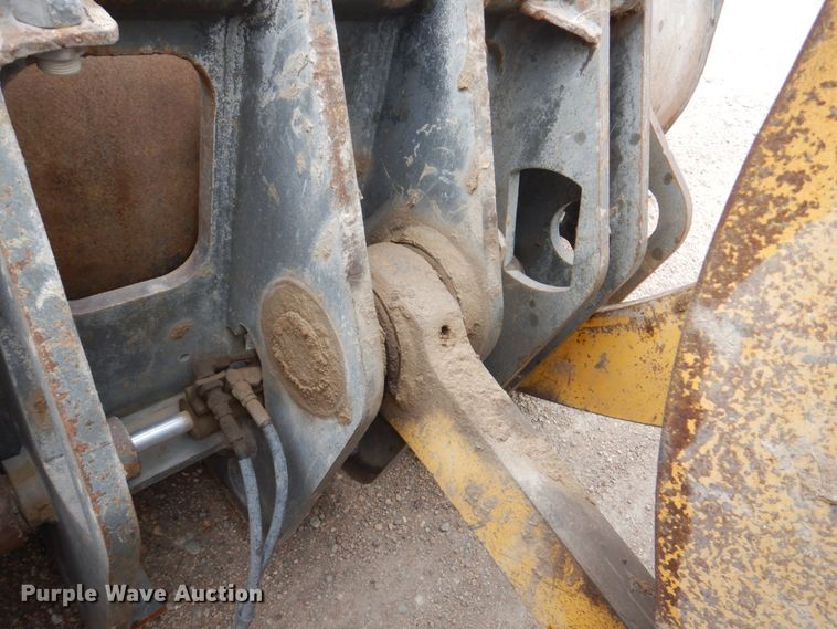 image for item DN7302 2004 Komatsu WA380-5  wheel loader