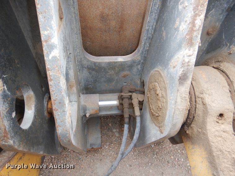 image for item DN7302 2004 Komatsu WA380-5  wheel loader