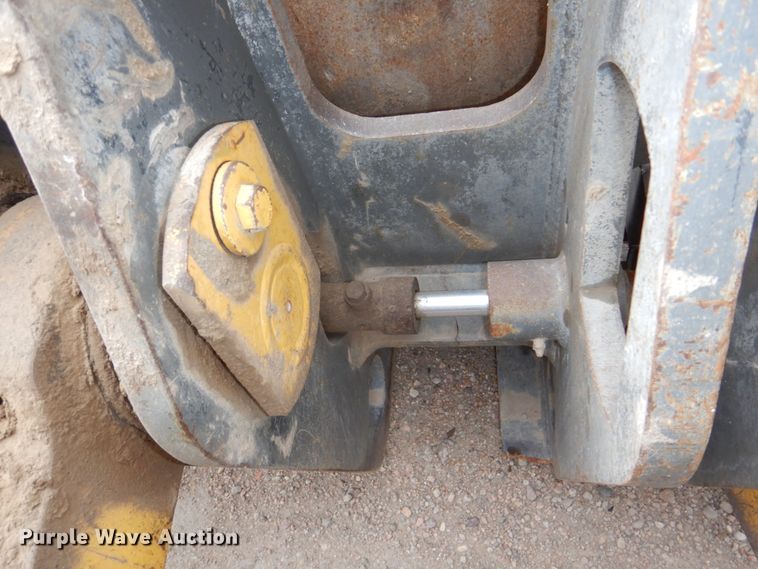 image for item DN7302 2004 Komatsu WA380-5  wheel loader