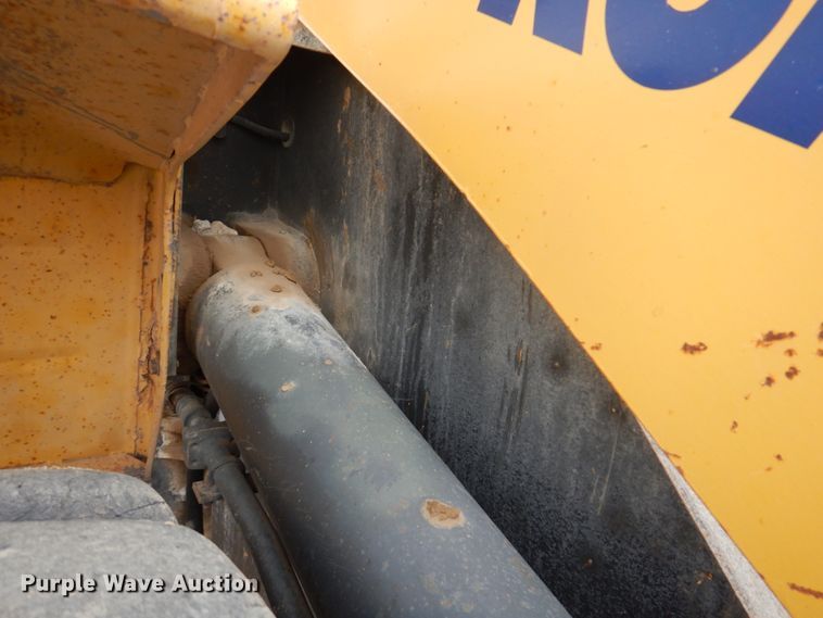 image for item DN7302 2004 Komatsu WA380-5  wheel loader