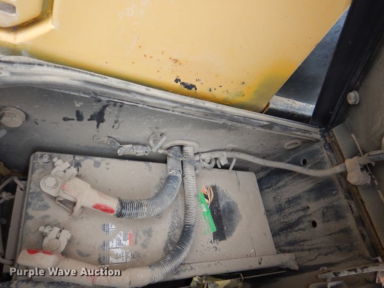 image for item DN7302 2004 Komatsu WA380-5  wheel loader