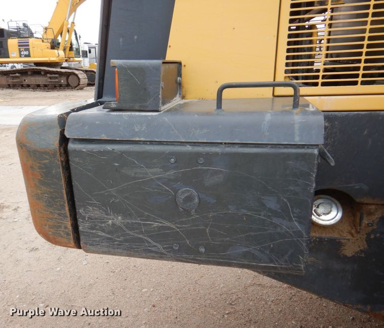 image for item DN7302 2004 Komatsu WA380-5  wheel loader