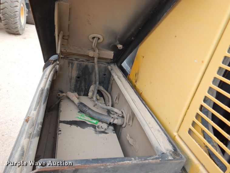 image for item DN7302 2004 Komatsu WA380-5  wheel loader