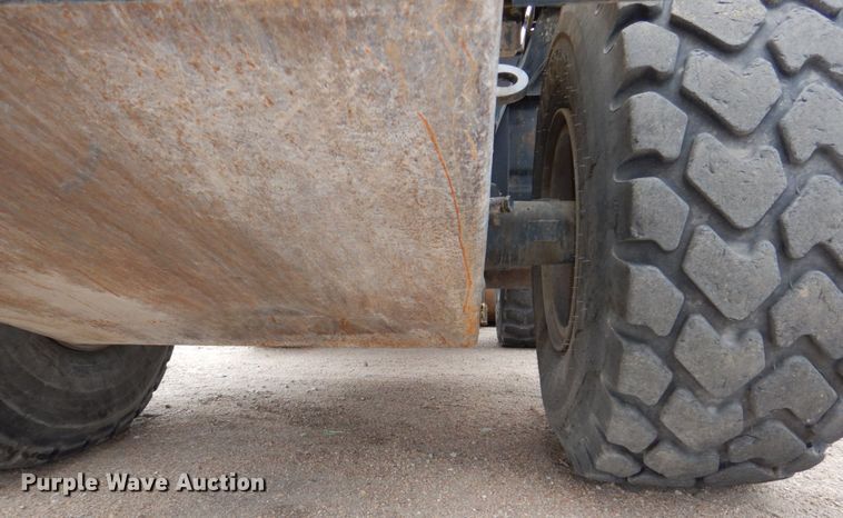 image for item DN7302 2004 Komatsu WA380-5  wheel loader