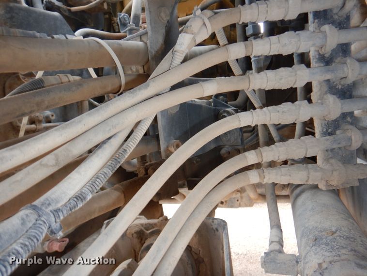 image for item DN7302 2004 Komatsu WA380-5  wheel loader