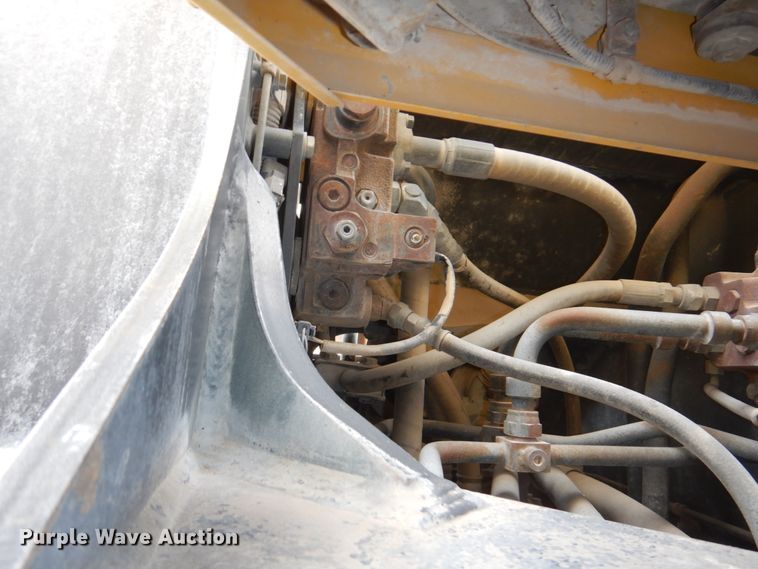 image for item DN7302 2004 Komatsu WA380-5  wheel loader