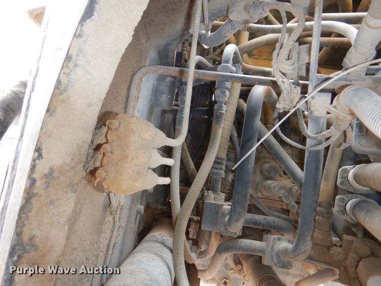 image for item DN7302 2004 Komatsu WA380-5  wheel loader