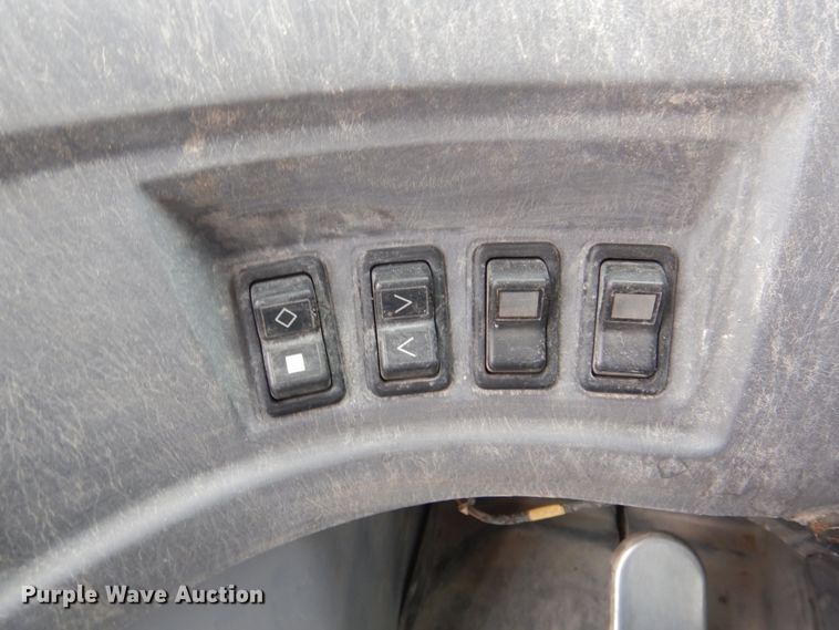 image for item DN7302 2004 Komatsu WA380-5  wheel loader