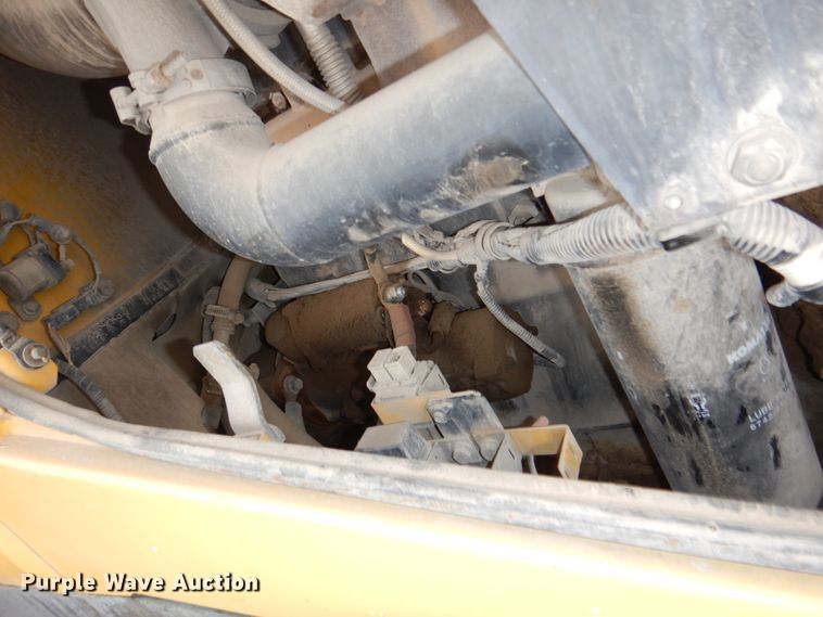 image for item DN7302 2004 Komatsu WA380-5  wheel loader